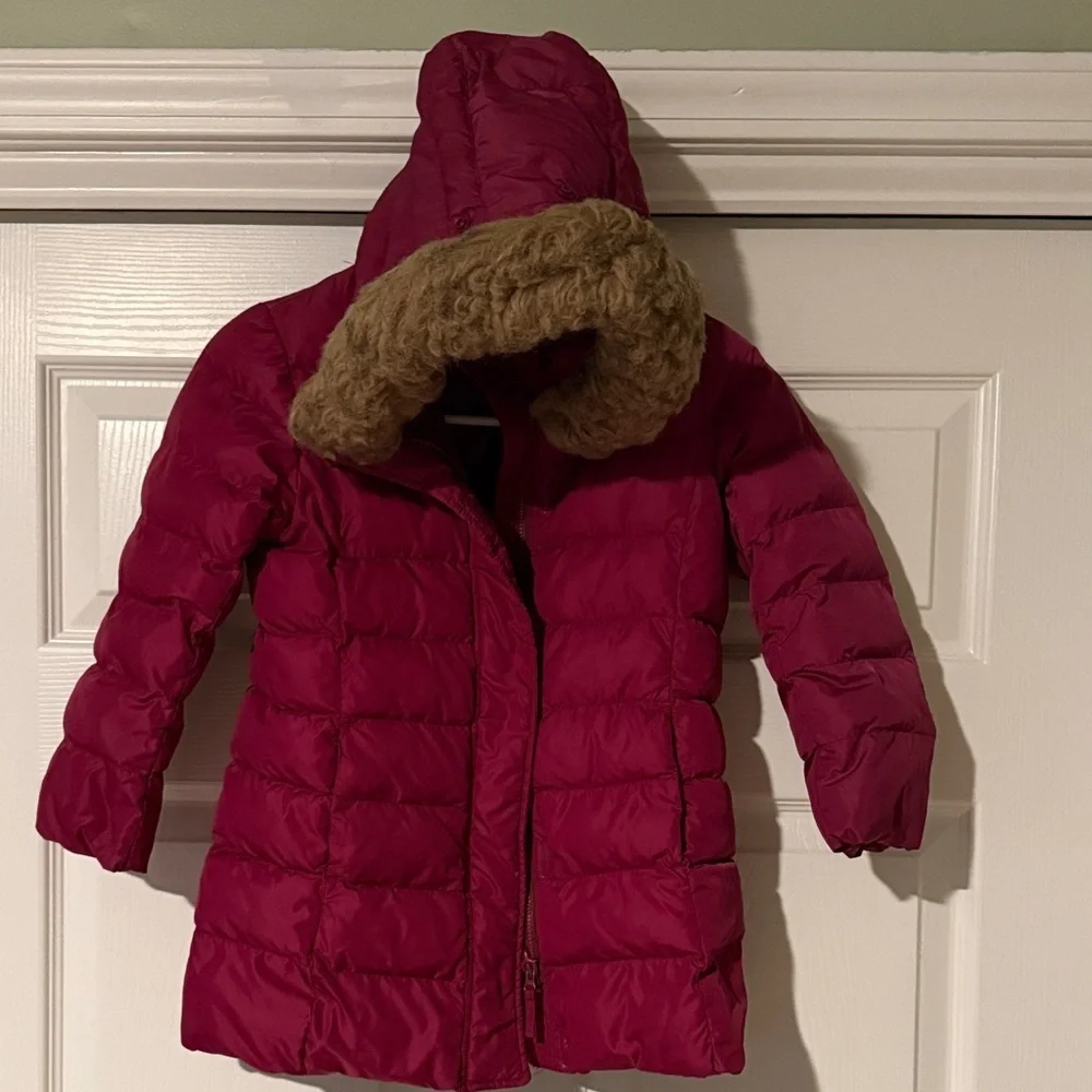 Uniqlo Kids Magenta Puffer Jacket with Faux Fur Hood